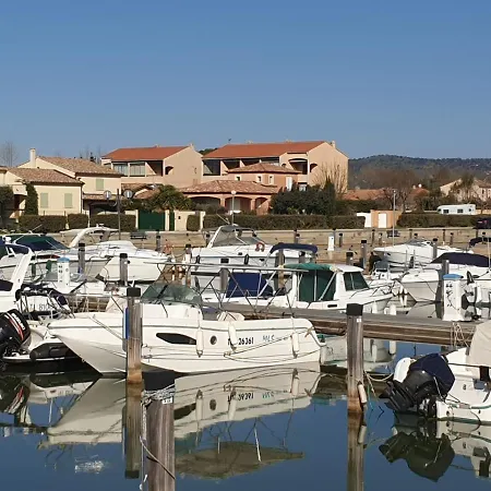 Studio Mezzanine vue port et mer La Londe-les-Maures Extérieur photo